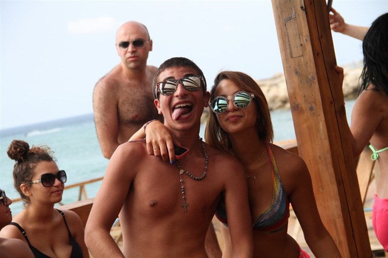 Cyan Beach Bar on Sunday